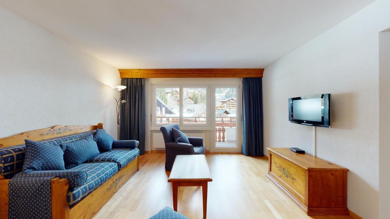 Gonenstein Residence in Leukerbad, entire apartment/studio with balcony Buitenkant foto